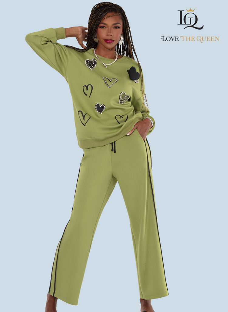 2pc. Top & Pant Set - Love The Queen. Style 17638